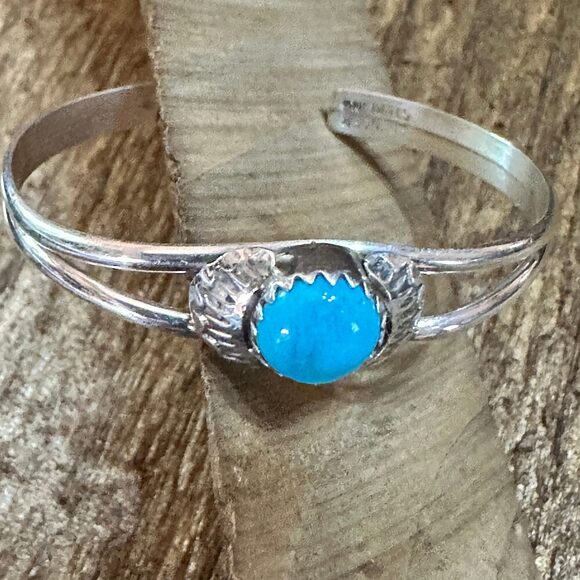 Handmade Navajo Sterling Silver &‎ Turquoise Baby Cluster Cuff Bracelet - Picture 4 of 8